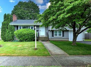 15 Edgemere Rd, Hamden, CT 06517