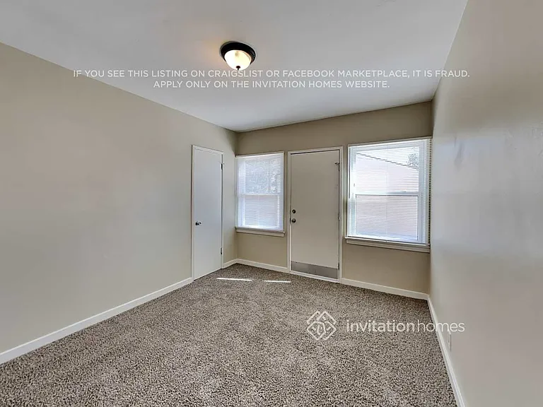 6556 Beeman Ave — Photo 10