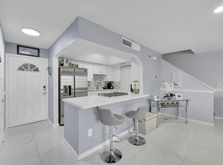 1350 W 53rd St APT 17, Hialeah, FL 33012