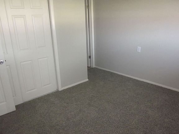 4th image of 2407 13th Ave #6