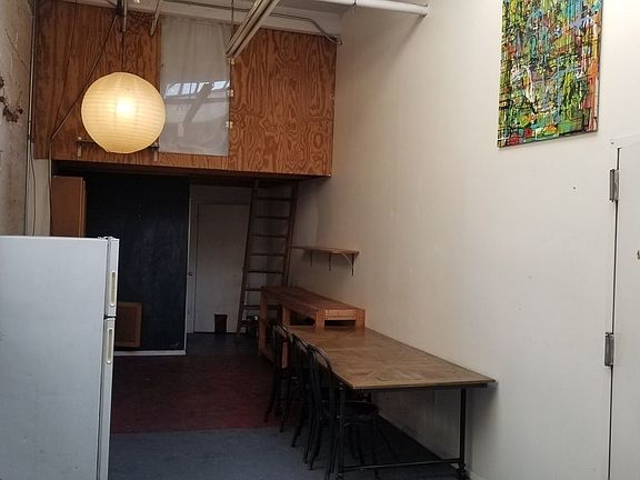 3rd image of 304 Meserole St #3L