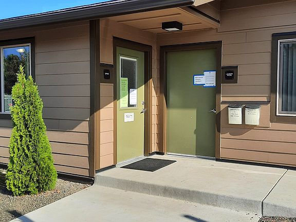 3rd image of 189 NW Glenhart Ave #8202