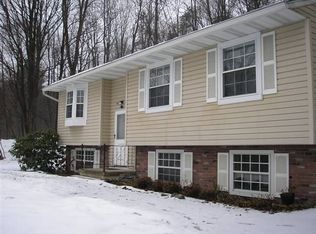 317 Old Kingston Rd, New Paltz, NY 12561