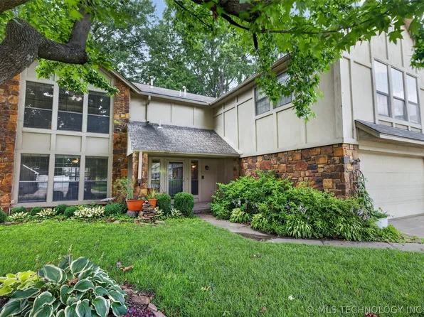 8712 S 77th Pl E, Tulsa, OK 74133