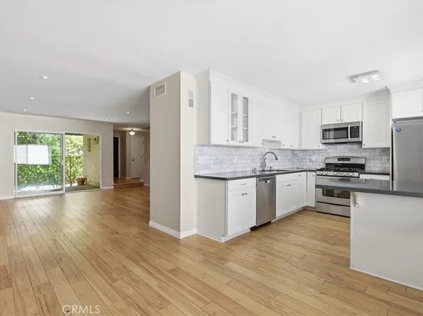 7802 Via Tortona, Burbank, CA 91504