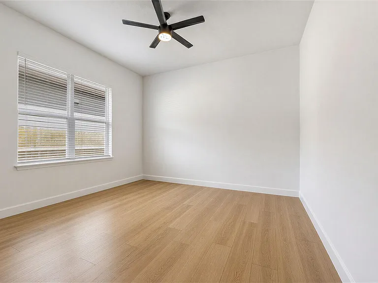 8204 Orizzonte St — Photo 23