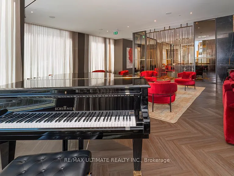 11 Yorkville Ave #1902 — Photo 25