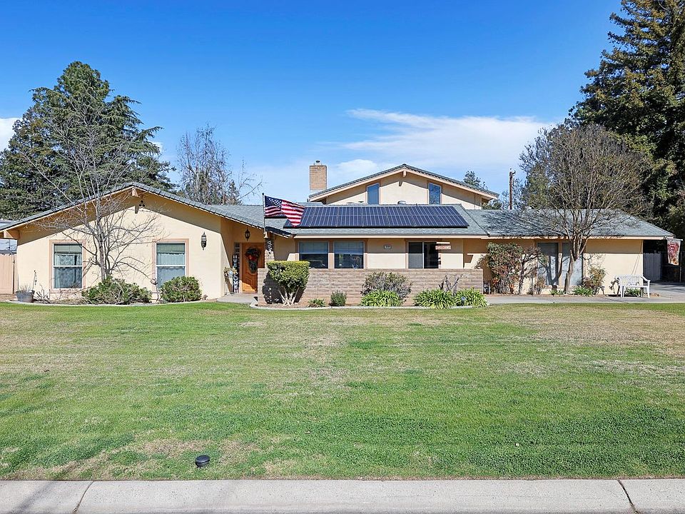 1st image of 1064 E Plymouth Way
