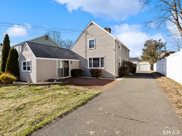 28 Woodmere Road, West Hartford, CT 06119