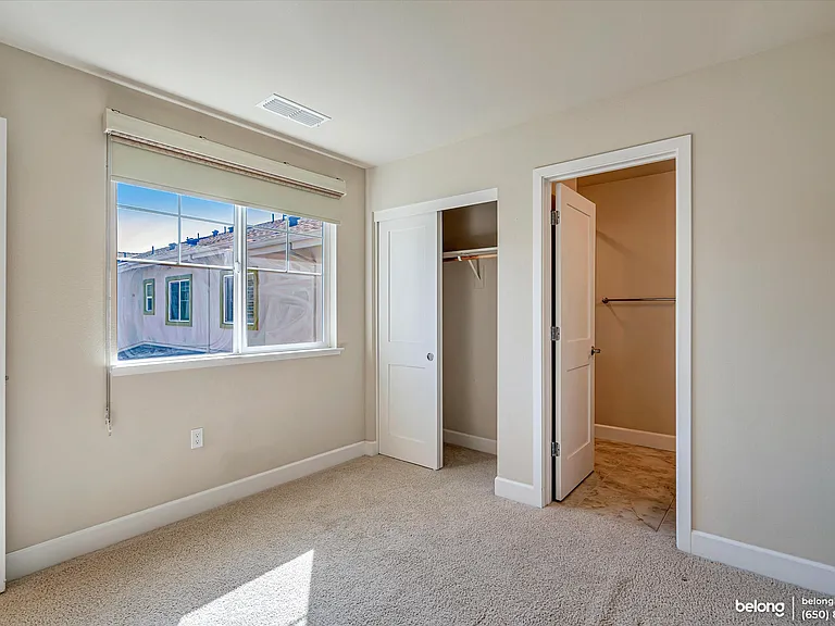 389 Basswood Cmn #10 — Photo 15