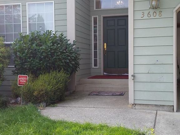 4th image of 3608 NE 40th Ave