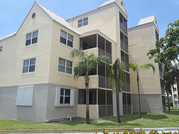 4th image of 8225 Lake Dr APT 307