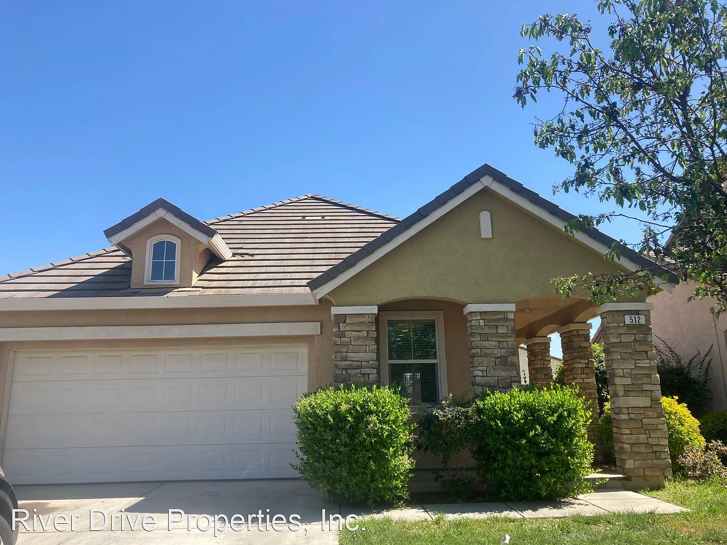 512 Beckman Way photo 1