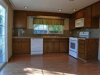 4th image of 2789 Barcelona Cir