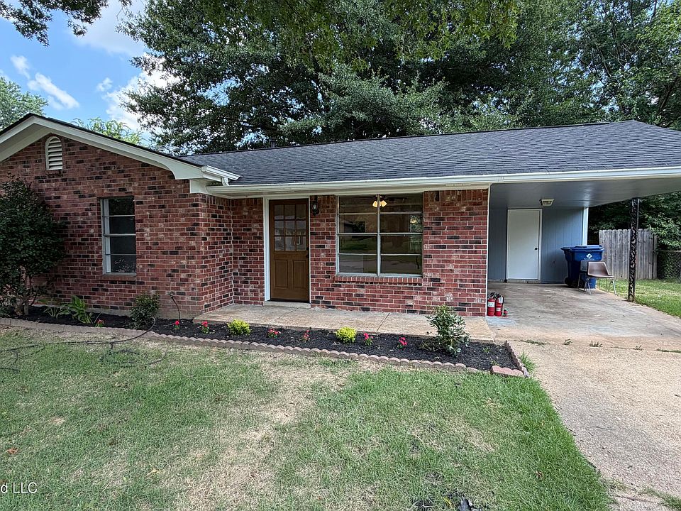 1st image of 6670 Embassy Cir