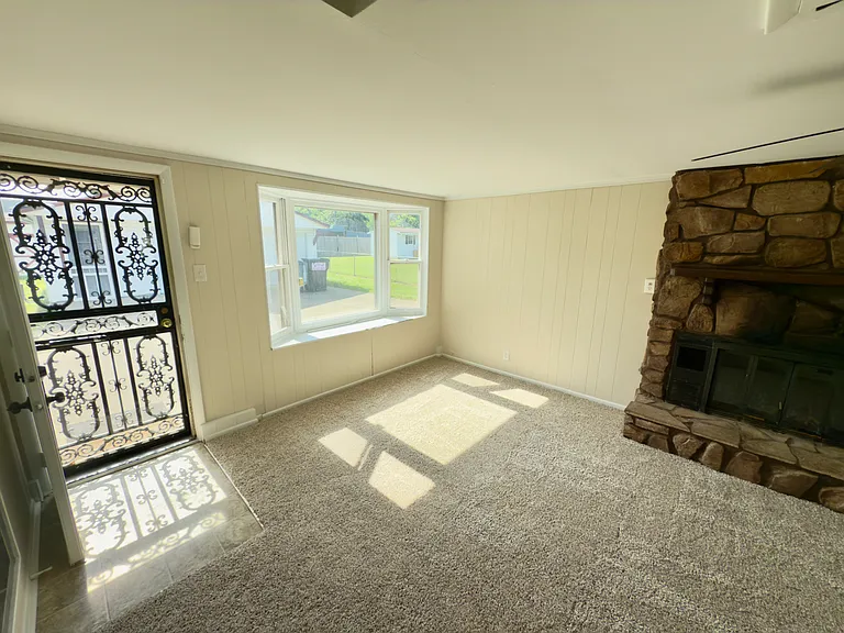 222 Yorktown Rd — Photo 20
