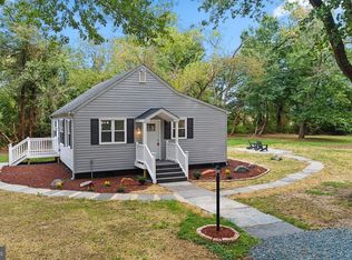 6107 Drum Point Rd, Deale, MD 20751