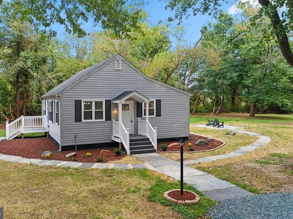 6107 Drum Point Rd, Deale, MD 20751