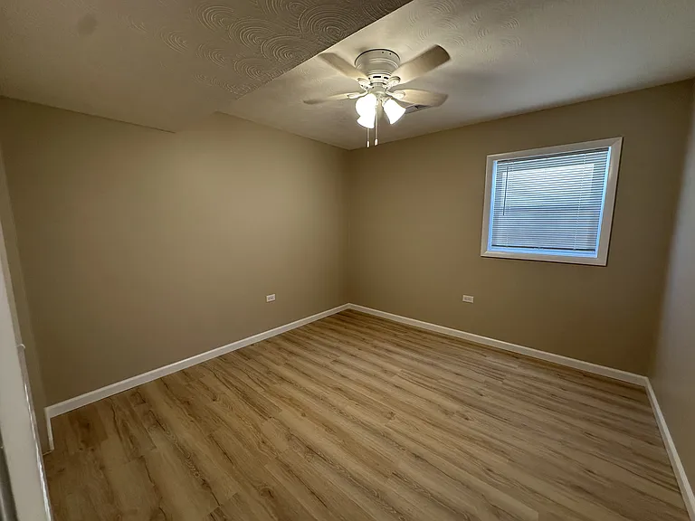 15 Mishawaka Dr — Photo 8