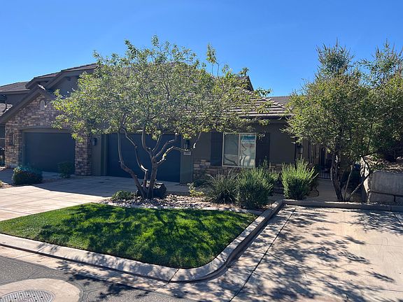 2nd image of 2055 N Pebble Beach Dr