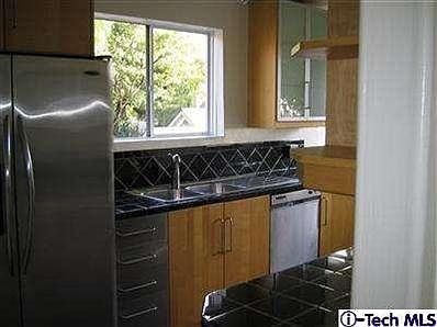 2nd image of 50 Montecito Ct