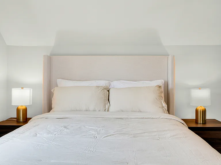 Bedroom 3, on 2nd floor. Queen bed, with 100% organic cotton, breathable, OEKO-TEX_ certified sheets. Blackout curtains.