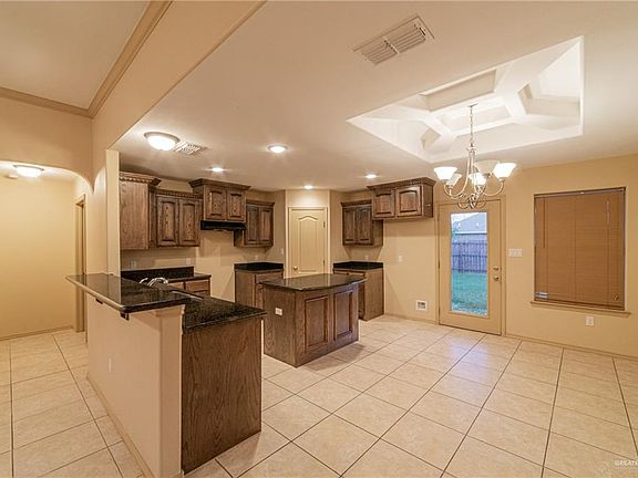 3rd image of 1902 Nobis Ave