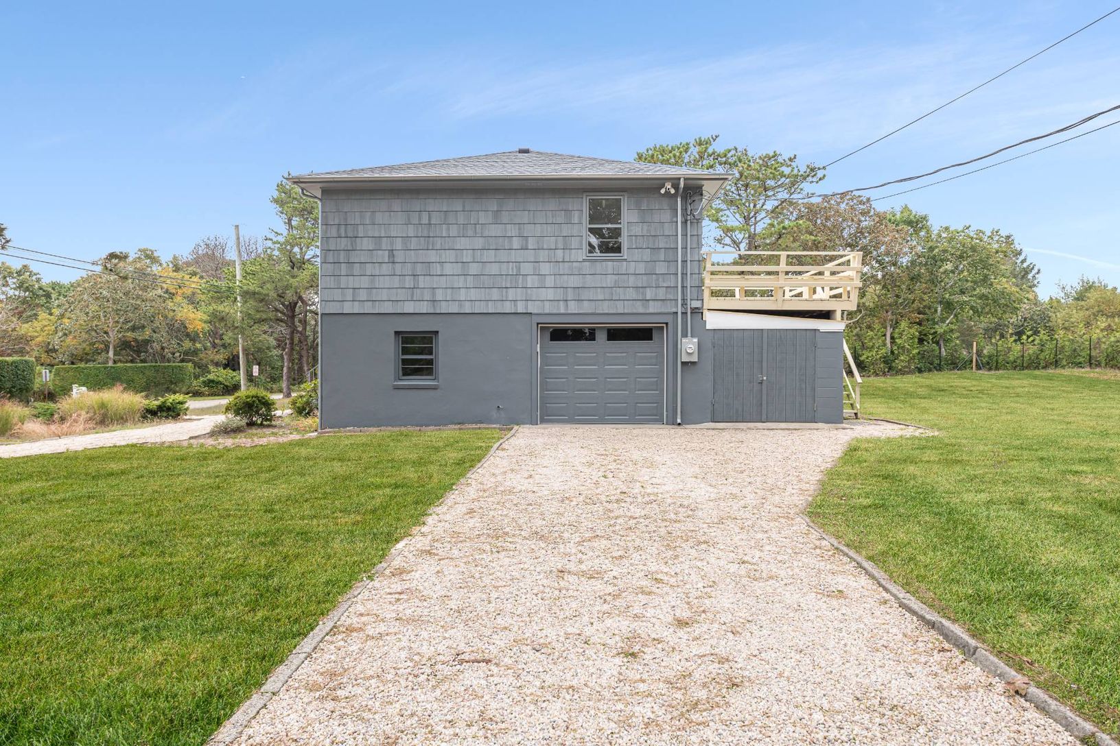  Side Entrance to Garage