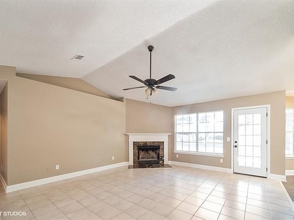 3rd image of 4008 Bettian Ave