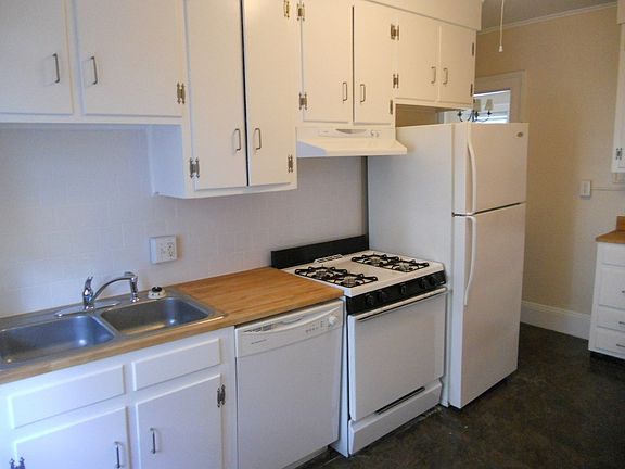 5th image of 204 Alden Ave #8