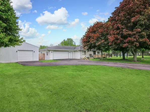 2894 N 4639th Rd, Sandwich, IL 60548