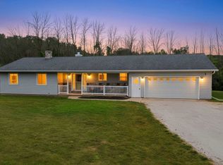 1880 N County Rd S, Reedsville, WI 54230