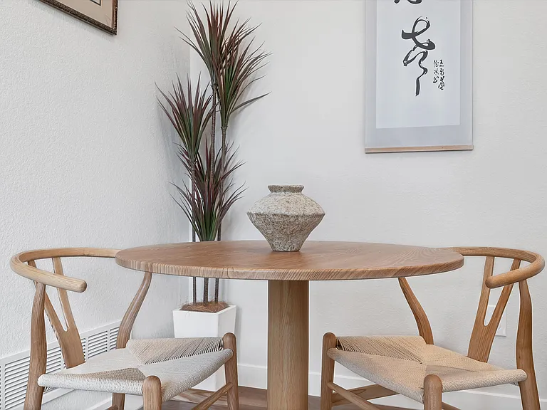 ADU Dining table