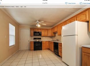 131 Edgewood Dr, Streamwood, IL