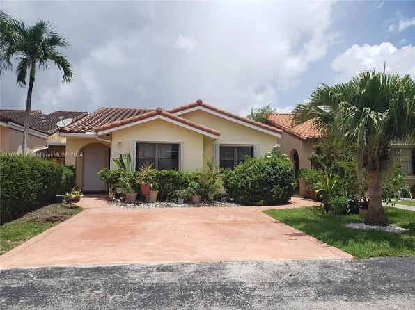 15567 SW 110th Ter, Miami, FL 33196