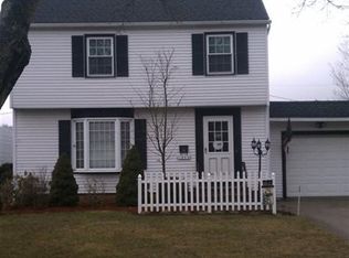 1452 Evanston Rd, Lyndhurst, OH 44124