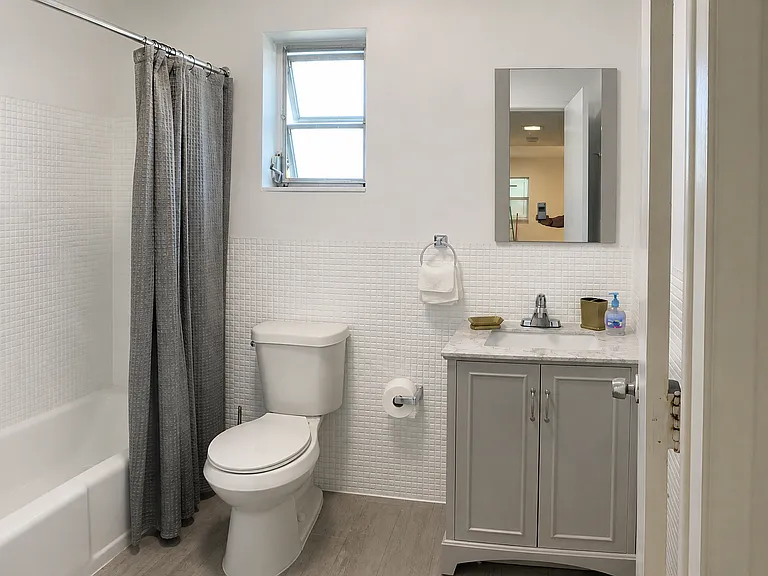 1825 Johnson St #107 — Photo 10