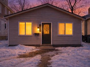 359 Edgewood Pl, Ferndale, MI 48220