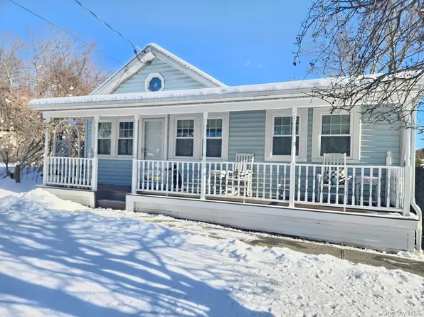 28 Putnam Drive, Carmel, NY 10512