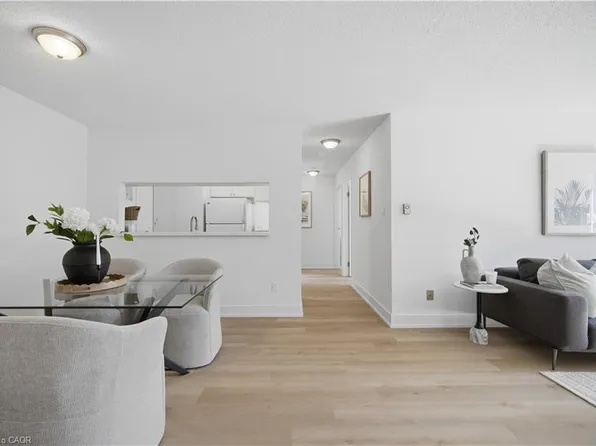 1450 Glen Abbey Gate #532, Oakville, ON L6M 2V7