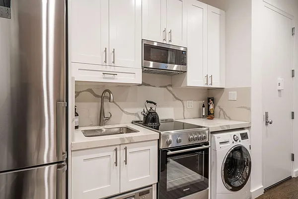 Rented by Compass | media 31