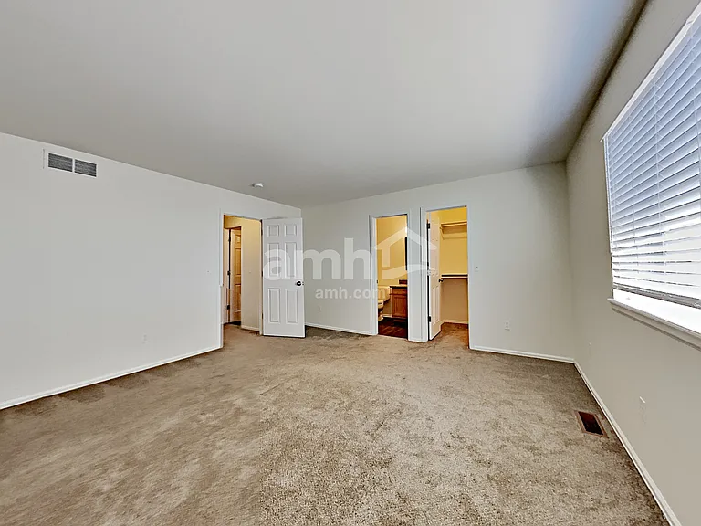 19984 E Lasalle Dr — Photo 12