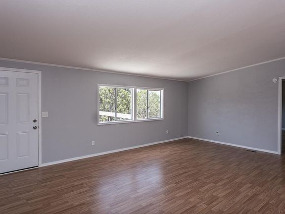 3rd image of 2239 W Picacho Dr