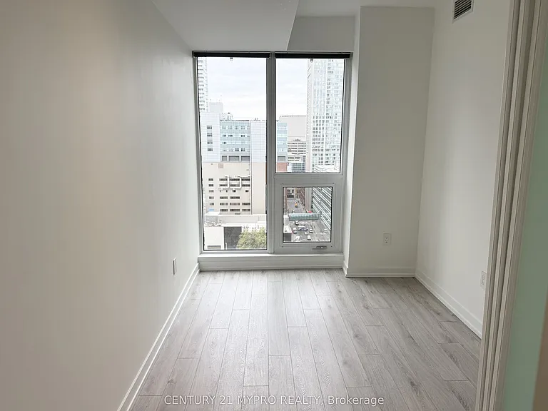 77 Shuter St #2313 — Photo 11