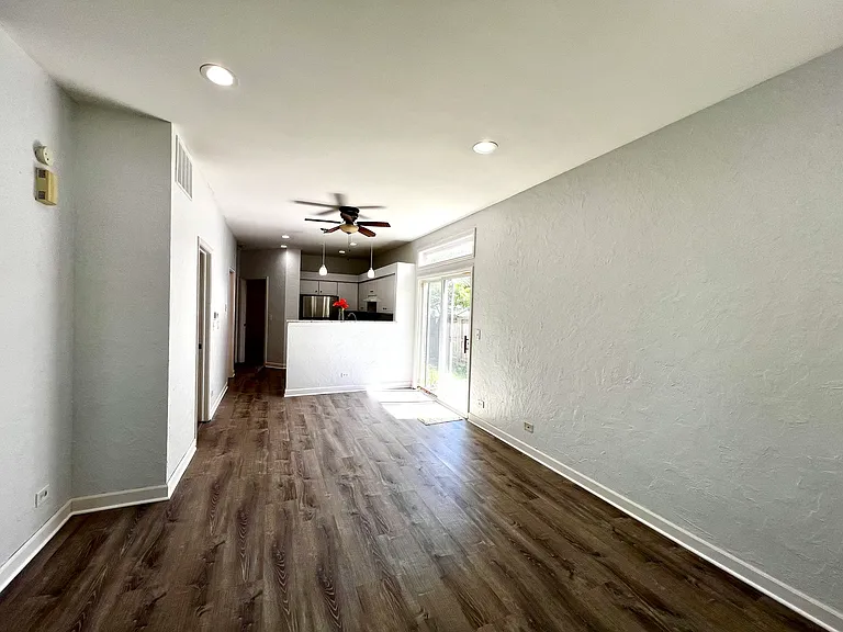 2760 Cedar Glade Dr — Photo 3