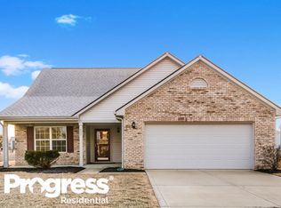 933 Gondola Run, Greenfield, IN 46140