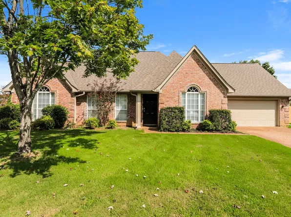 355 Winding Creek Dr, Oakland, TN 38060