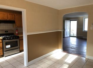 108 Spring Valley Rd, Darby, PA 19023