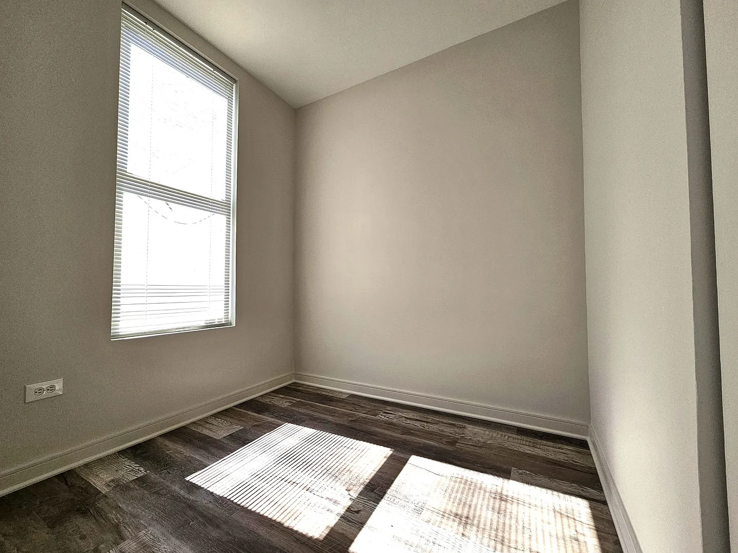 2 bed, $1,800 — Photo 4
