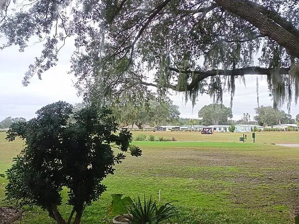 661 Rainbow Blvd, Lady Lake, FL 32159